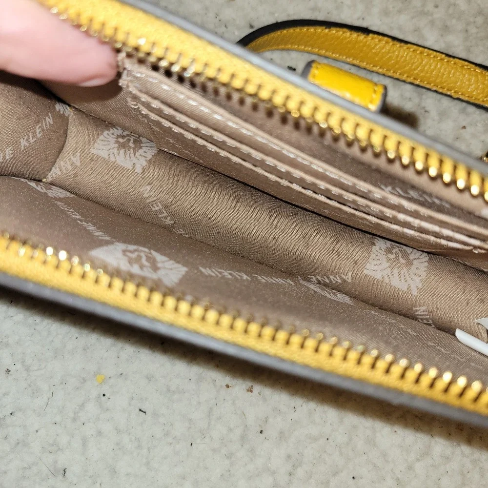 Anne Klein AK Yellow Wallet On Chain Crossbody‎ Purse Mustard Zip Top Gold Tone